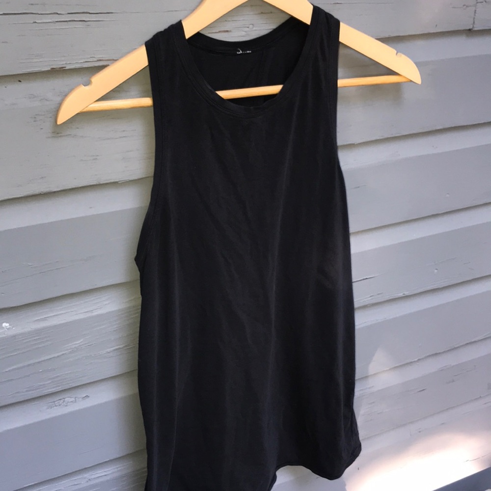 Lululemon All Tied Up Tank Size 6